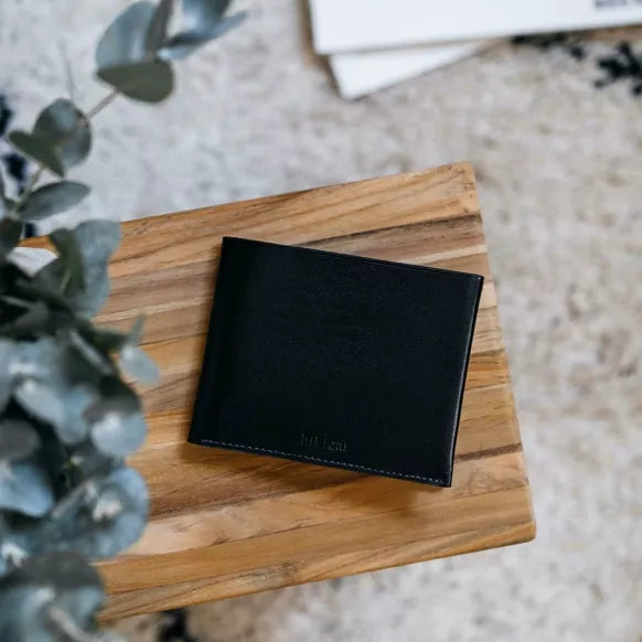 PORTEFEUILLE HORIZONTAL EN CUIR NOIR - LES RAFFINEURS