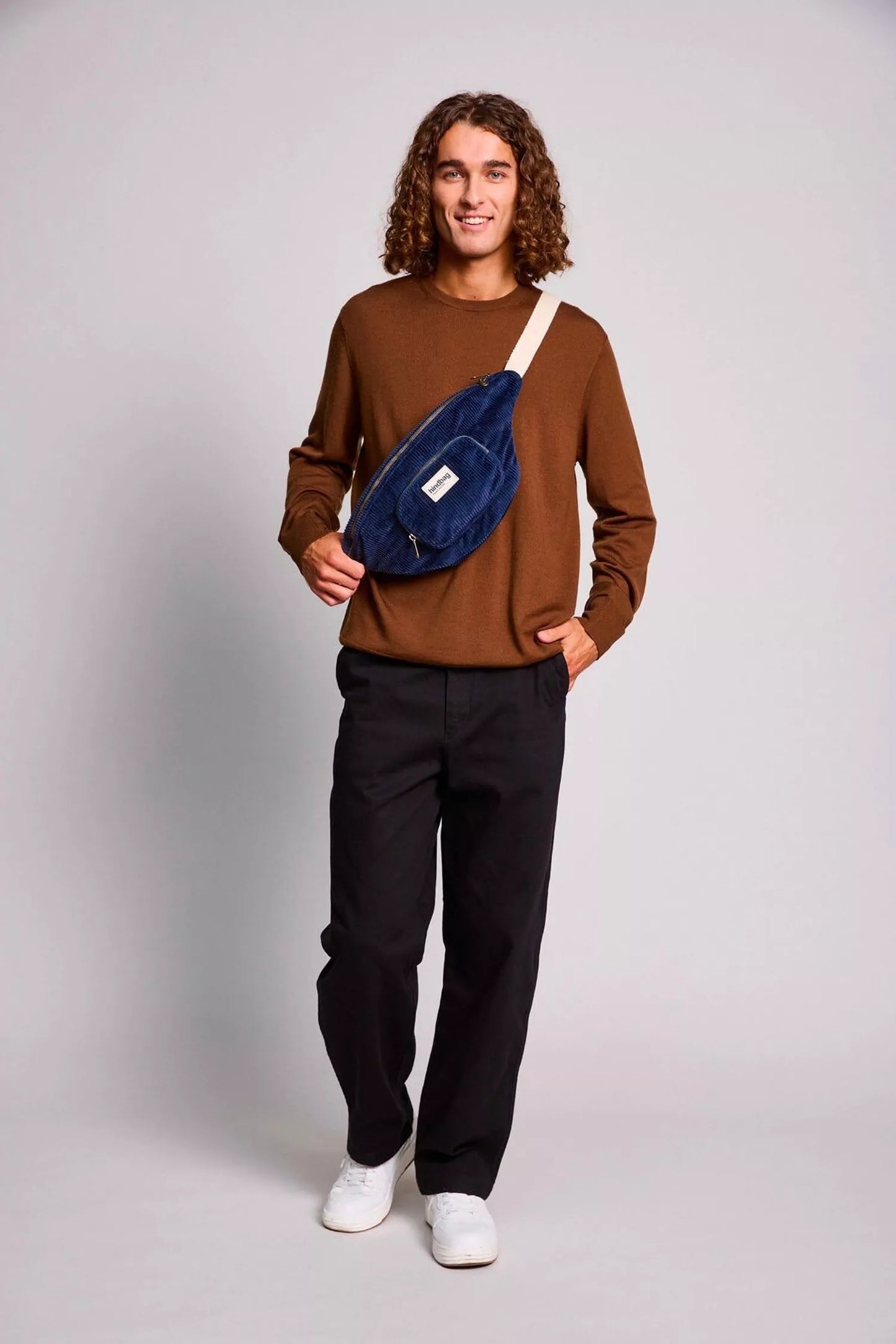 SAC BANANE SOFIA VELOURS MARINE - HINDBAG