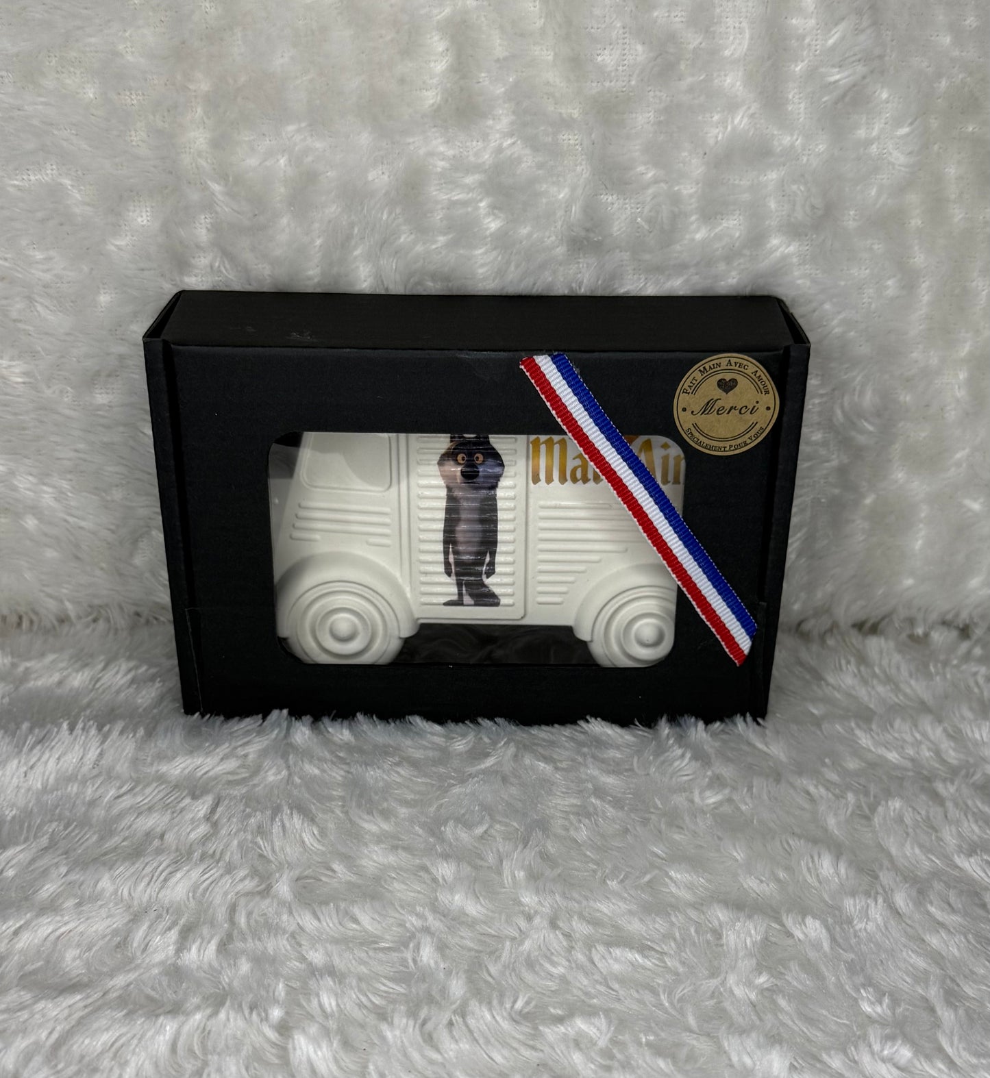 CAMION EN PLÂTRE - HY LOUP