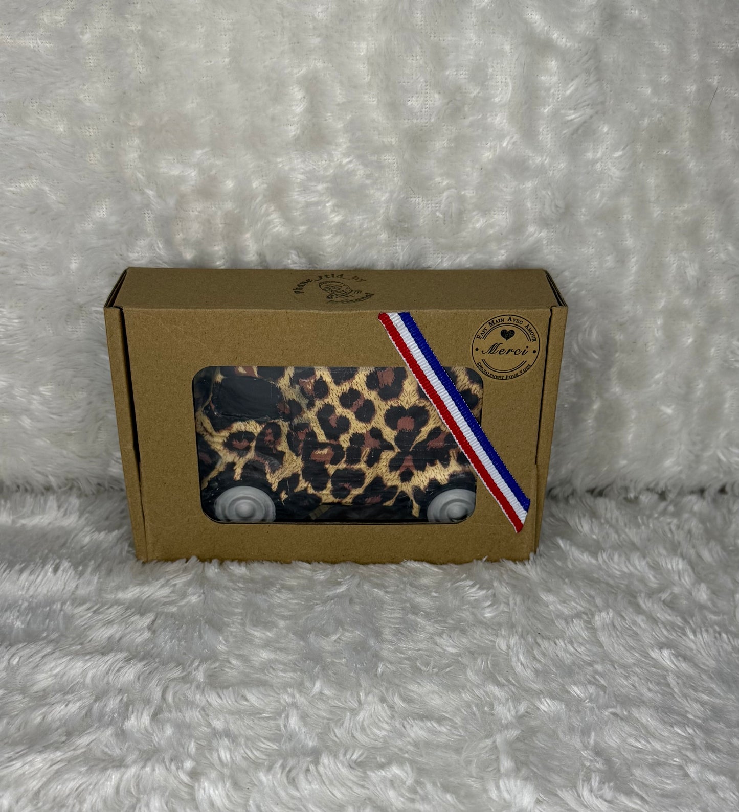 CAMION EN PLÂTRE - HY LEOPARD