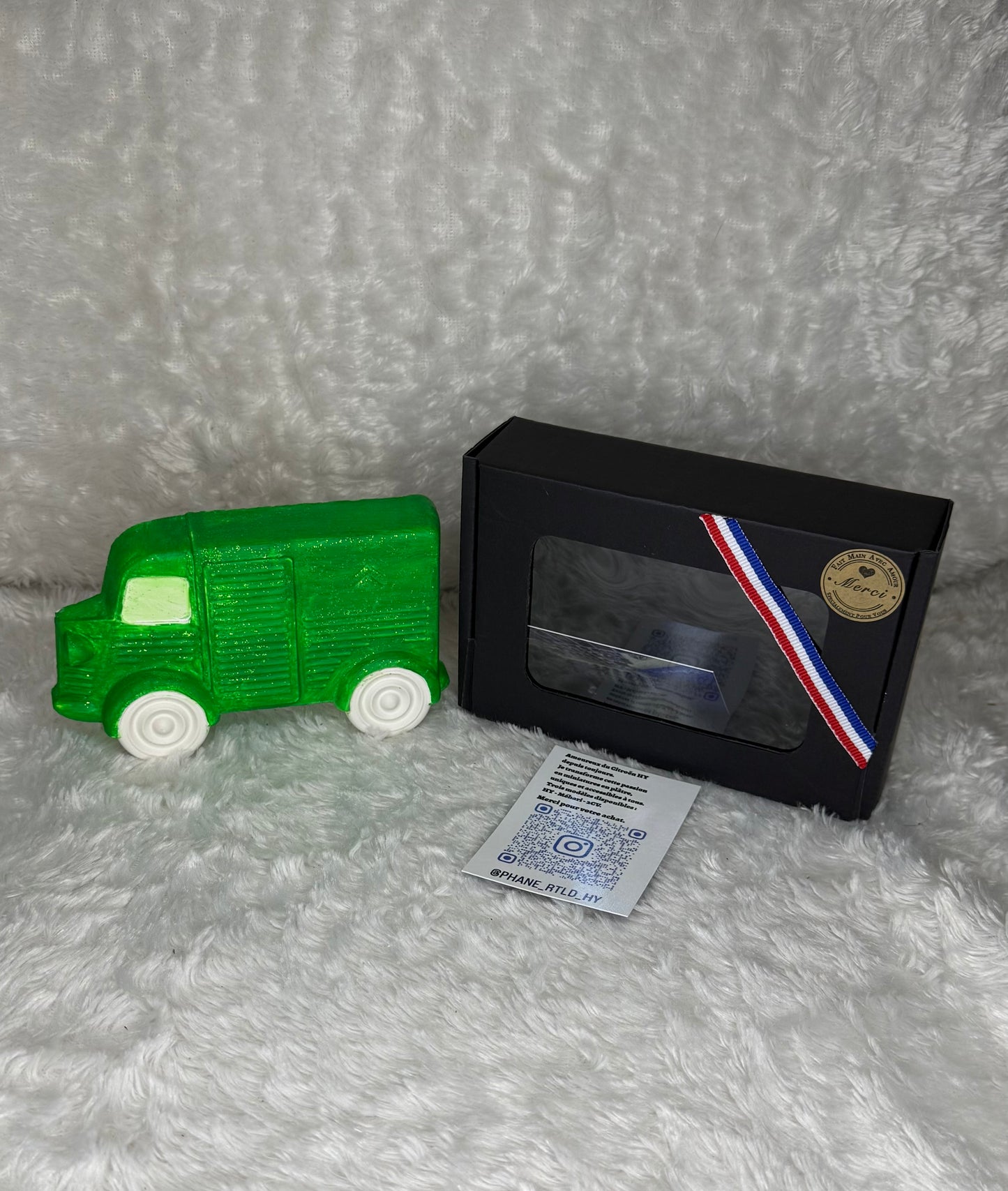 CAMION EN PLÂTRE - HY VERT & PAILLETTES