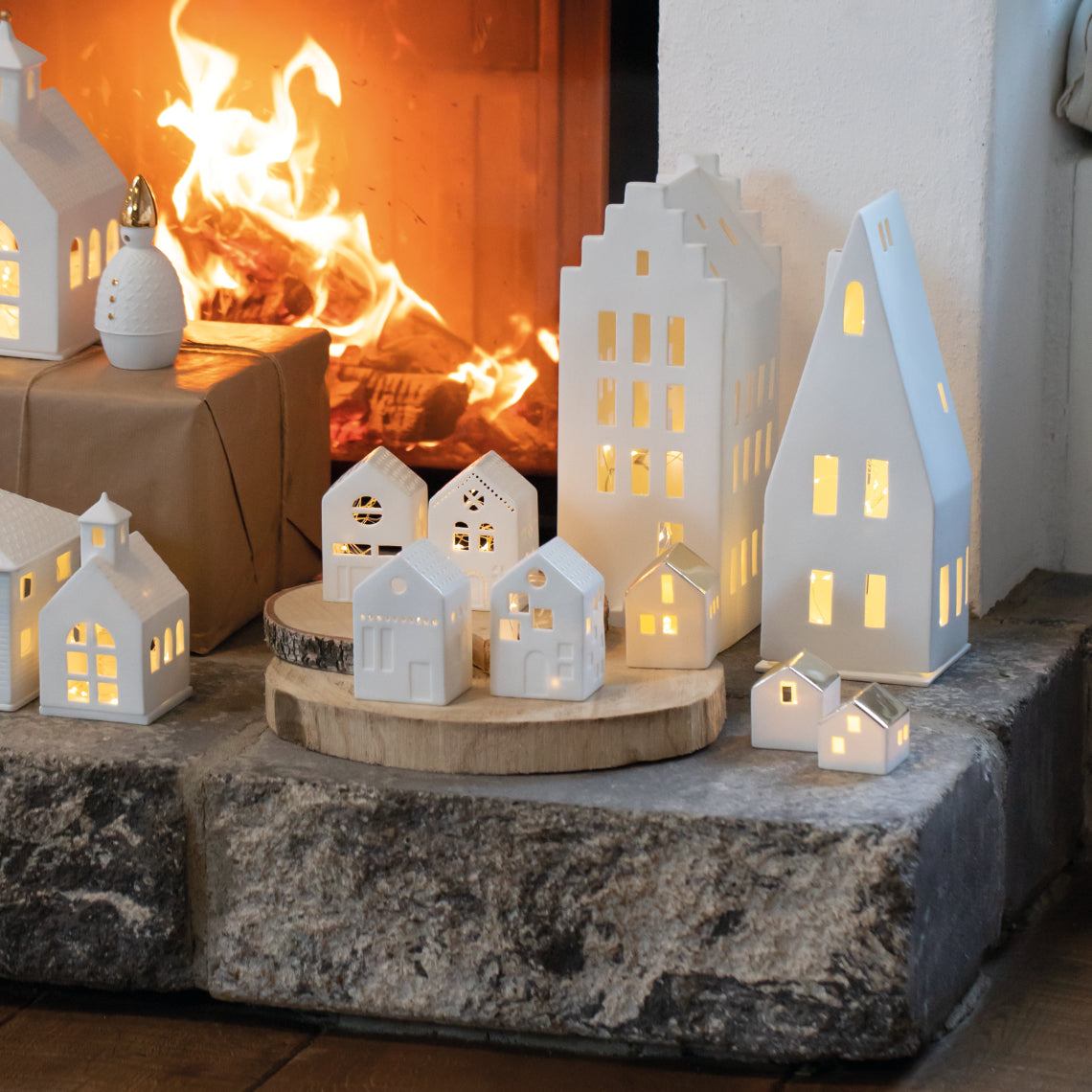 PHOTOPHORE EN PORCELAINE - IMMEUBLE TOIT POINTU - RADER DESIGN STORIES