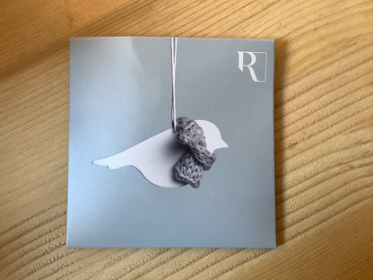 ORNEMENT PORCELAINE + ÉCHARPE - RADER DESIGN STORIES