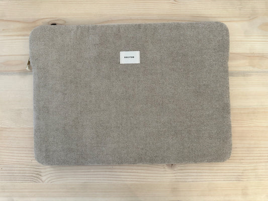 HOUSSE ORDINATEUR 16 POUSSES - RECITEM