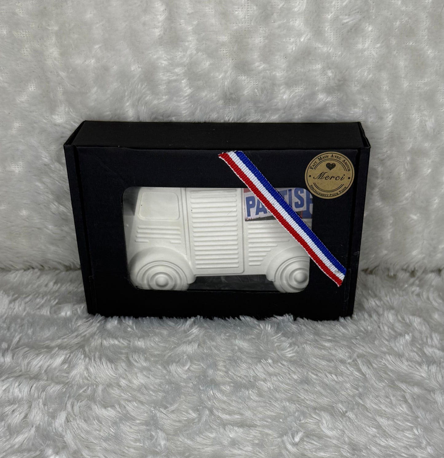 CAMION EN PLÂTRE - HY PASTIS BLANC