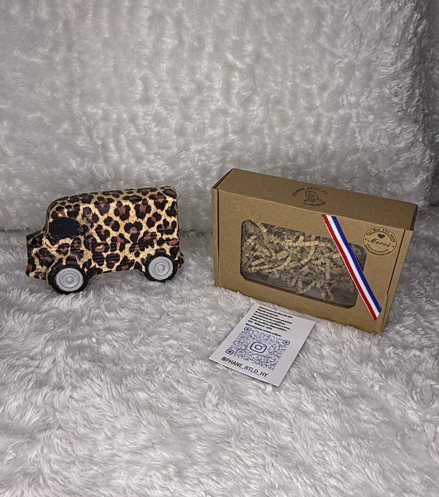 CAMION EN PLÂTRE - HY LEOPARD