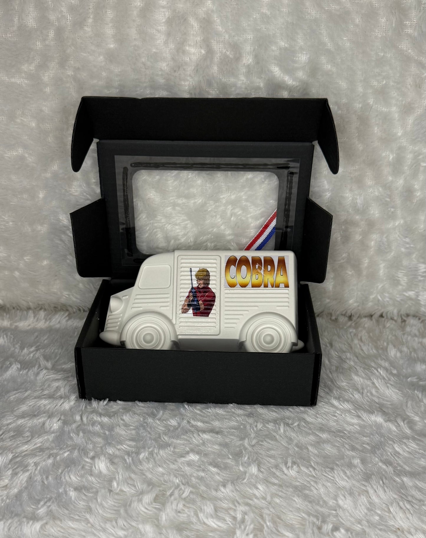 CAMION EN PLÂTRE - HY COBRA