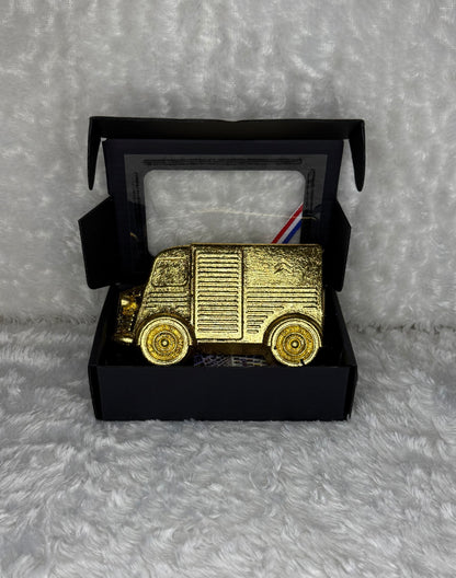 CAMION EN PLÂTRE - HY FEUILLE D'OR - STEPH