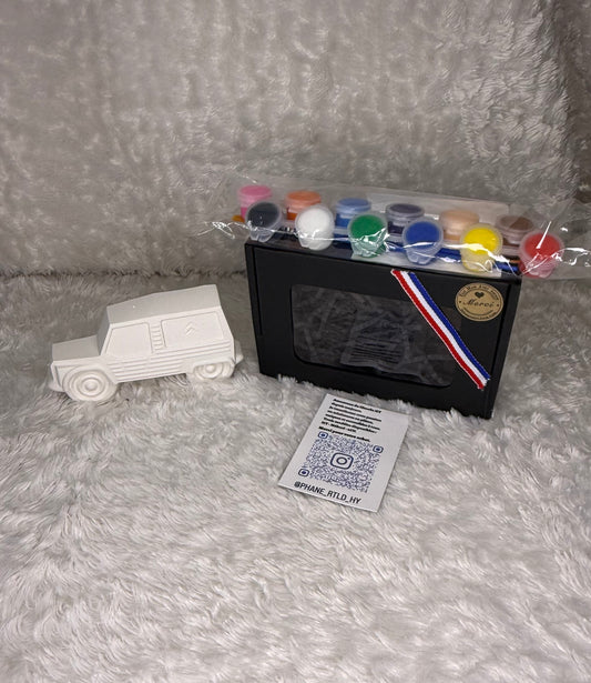 CAMION EN PLÂTRE - MEHARI A PEINDRE