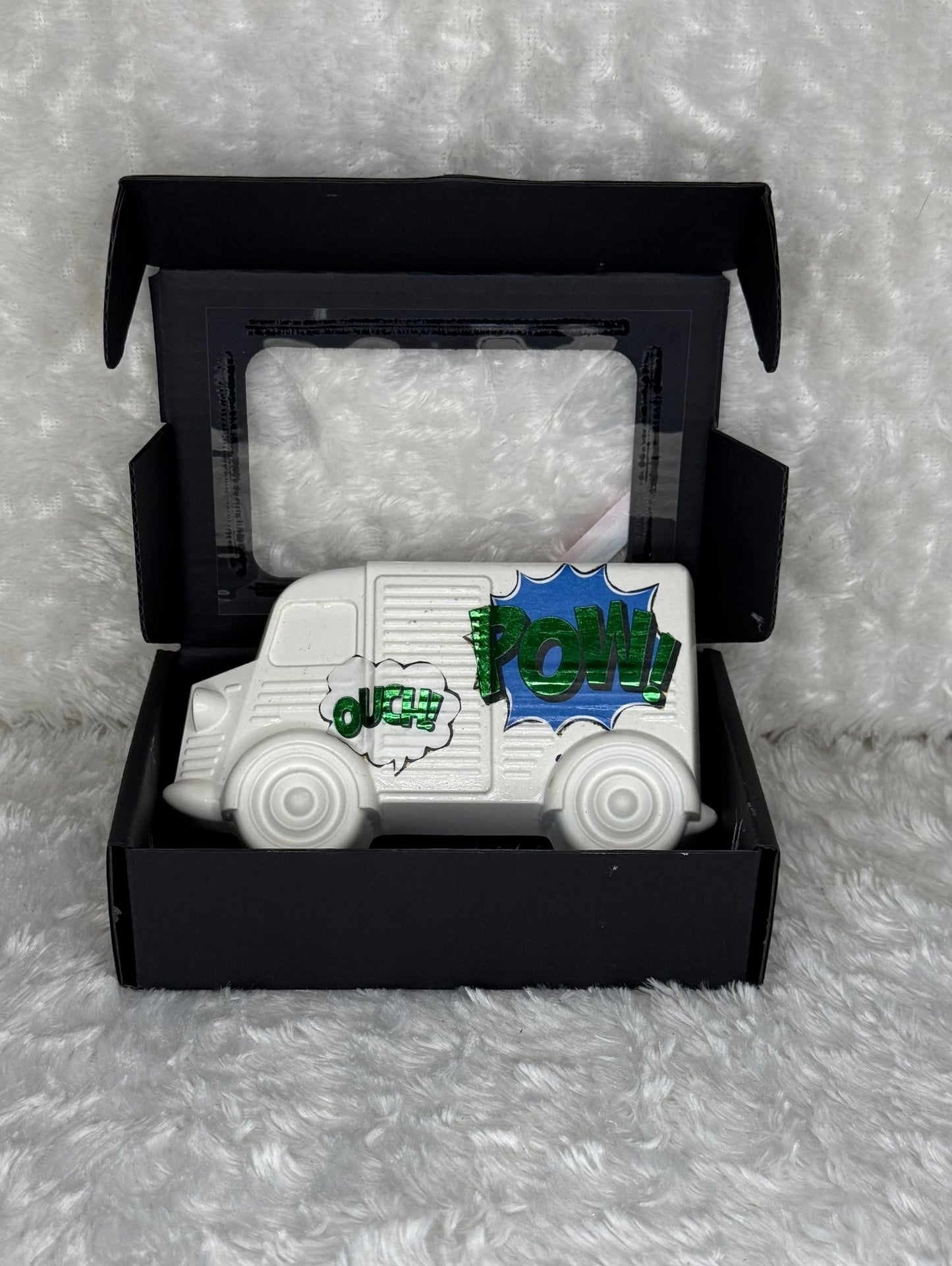 CAMION EN PLÂTRE - HY POW