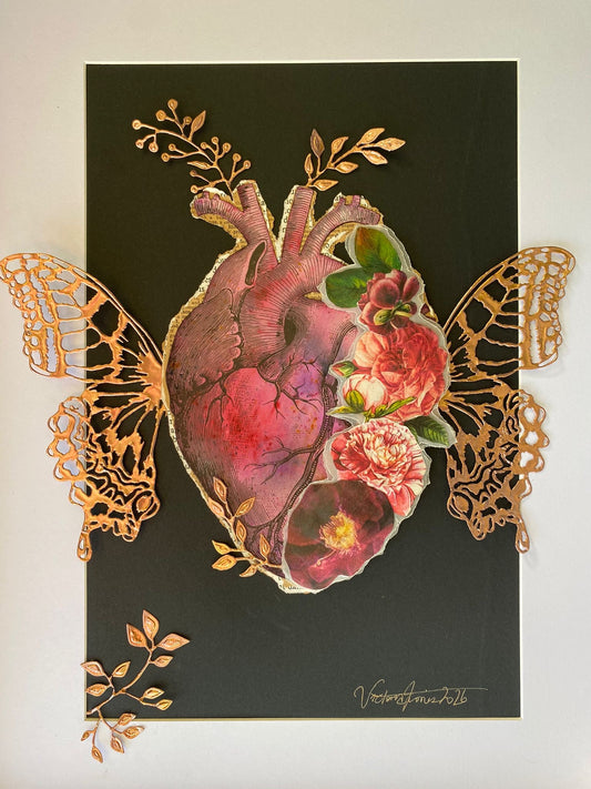 OEUVRE COEUR ANATOMIQUE ET AILES DOREES - VICTORIA