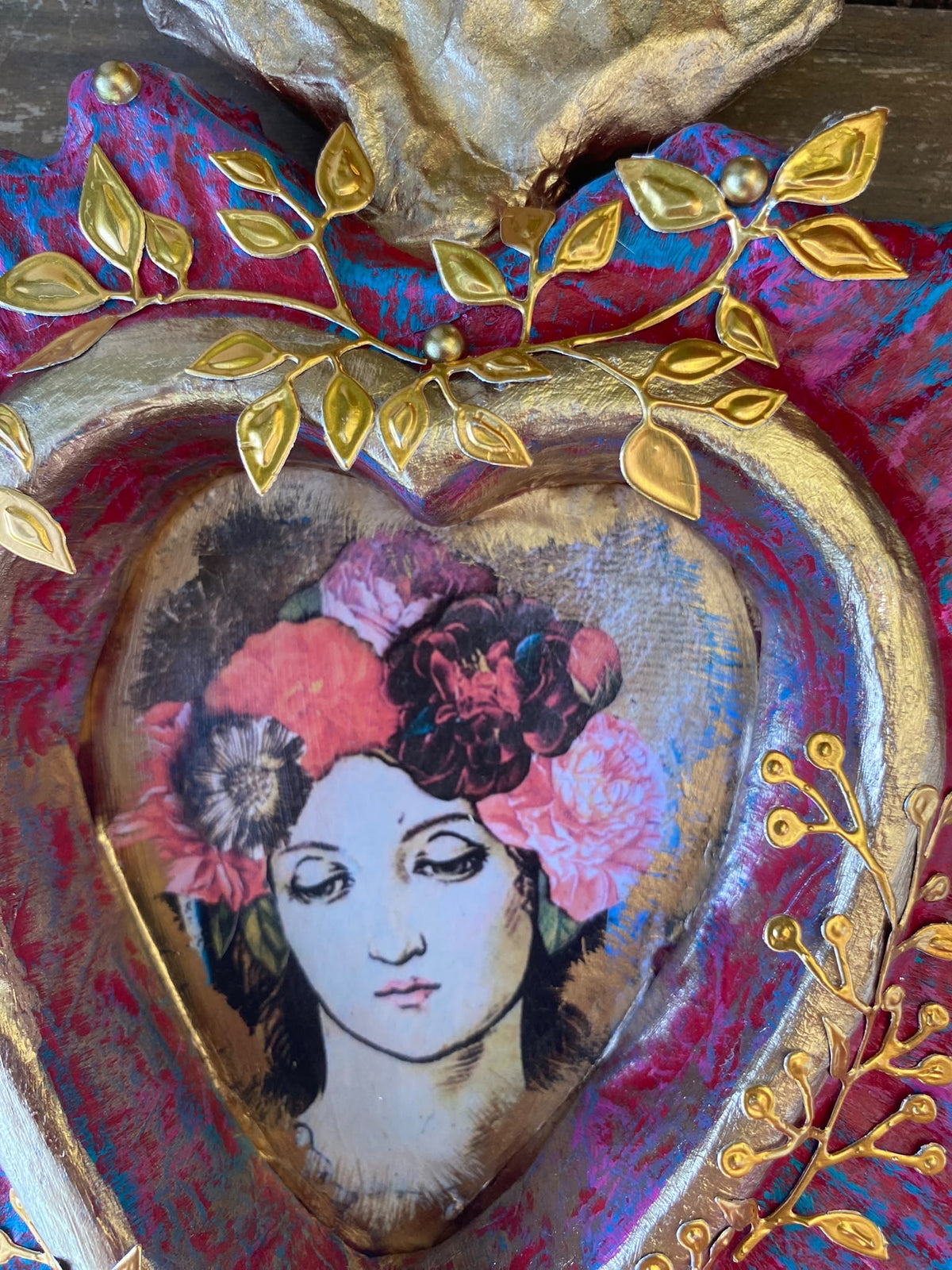 EX VOTO MARIE MADELEINE ROSE & ROUGE  -  VICTORIA