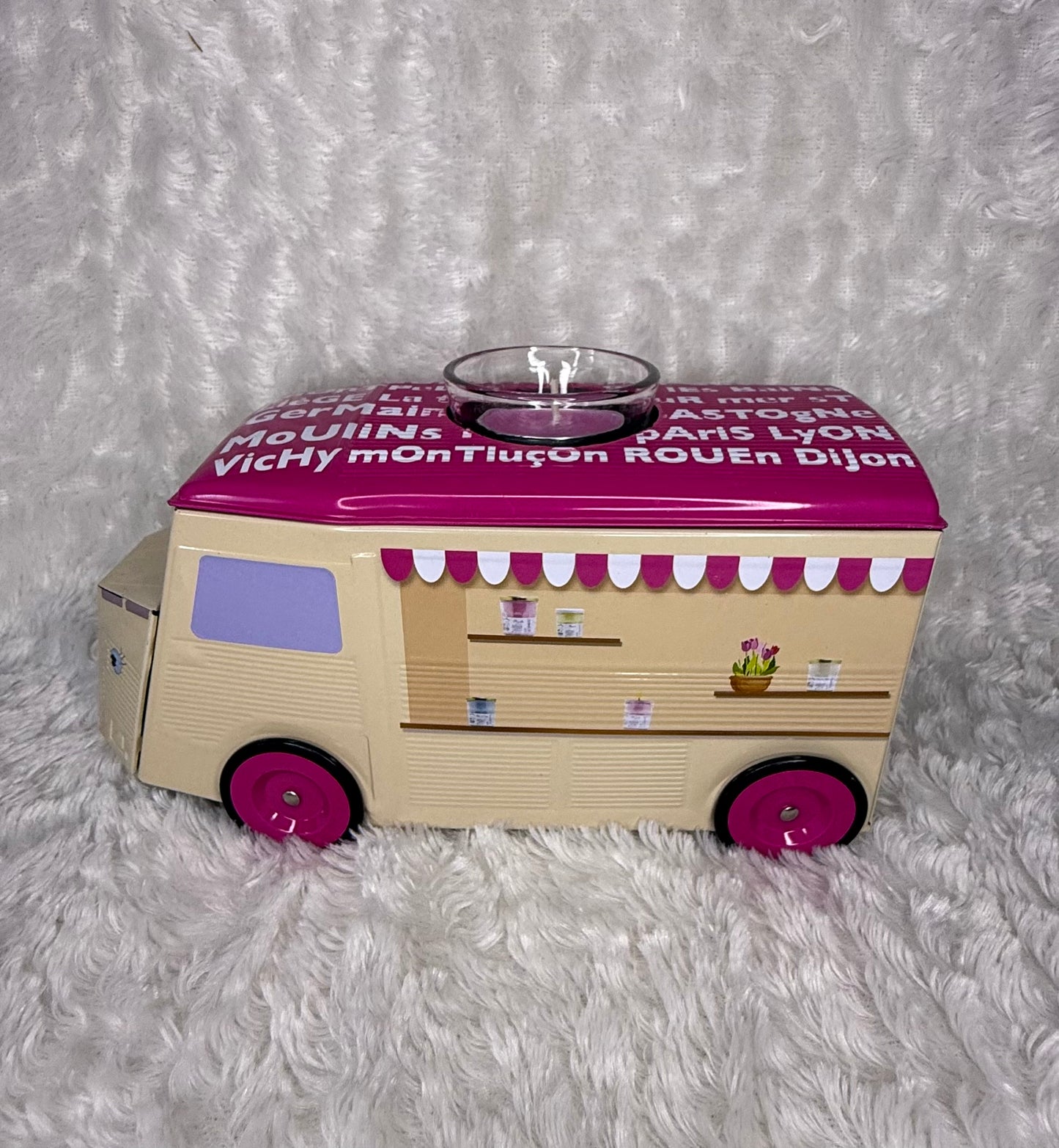 CAMION PORTE-BOUGIES - STEPH RTLD