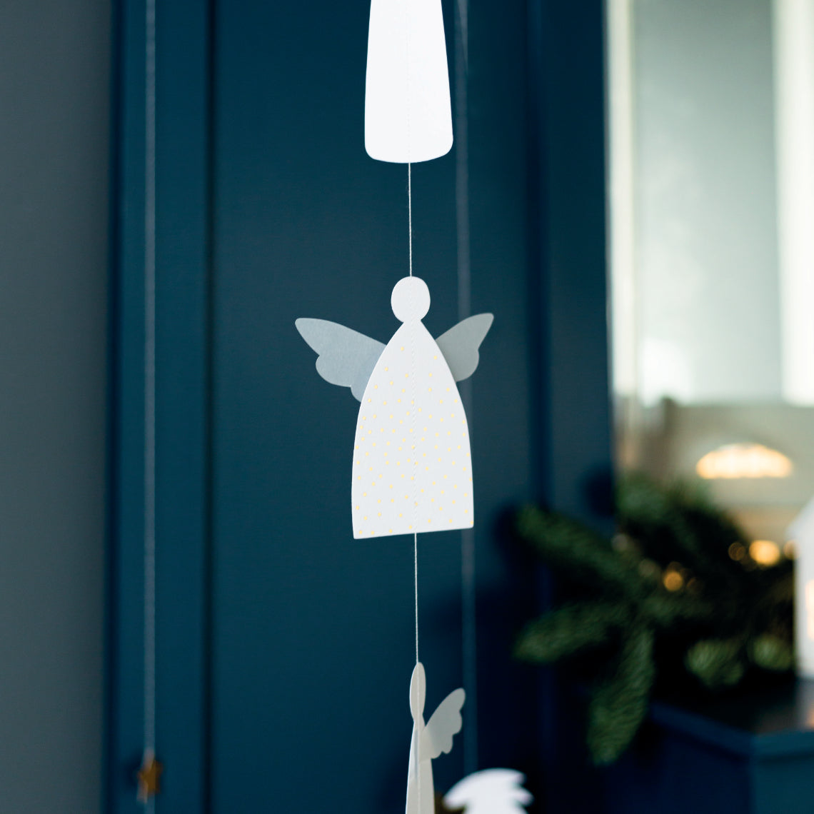GUIRLANDE EN PAPIER A SUSPENDRE - ANGES 90cm - RADER DESIGN STORIES