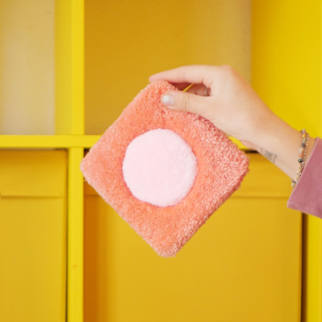 MINI-TAPIS TUFTE A LA MAIN