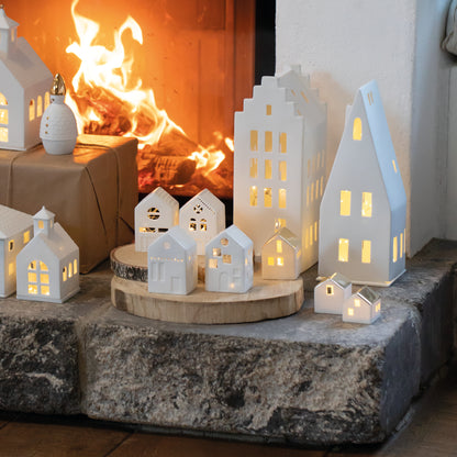 PHOTOPHORE EN PORCELAINE - IMMEUBLE TOIT POINTU - RADER DESIGN STORIES