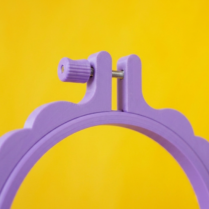 TAMBOUR A BRODER IMPRIMÉ EN 3D - PETIT MODELE  - LADY AUTONAUTA